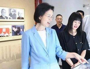 沈莹赴全国工商联直属单位走访调研