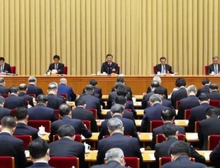 人民日报连发五文探讨五方面重大理论和实践问题