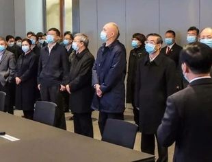 蔡奇周强和“一行两会一局”领导联合调研北京金融法院并座谈