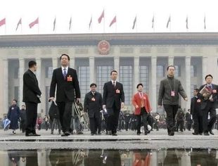 事关经济金融稳定，两会再度热议不良资产（2021年两会相关提案议案全梳理）