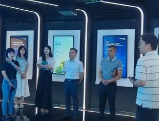 厦门海沧区携手海西并购俱乐部走进中仑新材、艾德生物上市公司