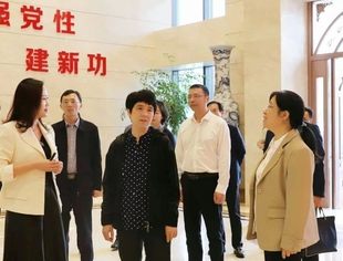 乐文红一行来水北商会开展“入企走访连心”活动