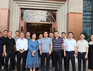 互学互鉴共提升 携手并进谋发展 ——新余市湖南商会赴水北商会交流学习