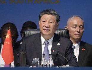 【时政要闻】习近平出席金砖国家同非洲国家及其他新兴市场和发展中国家领导人对话会