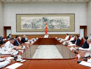 【时政要闻】李克强主持召开经济形势专家和企业家座谈会