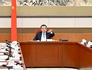 【时政要闻】李克强主持召开各民主党派中央、全国工商联负责人和无党派人士代表座谈会 听取对政府工作报告的意见建议