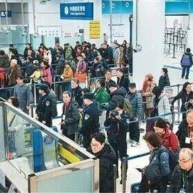 外媒关注中国旅游业蓬勃发展——外国游客为何喜爱游中国