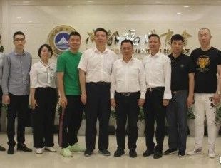 高双成县长带队到福州商会考察