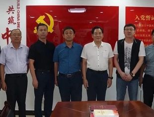 自治区工商联副主席贺立军一行到我会调研