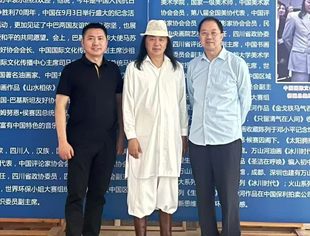 【工委会动态】中国商业文化研究会商业品牌工作委员钱先国会长走访万山河艺术馆