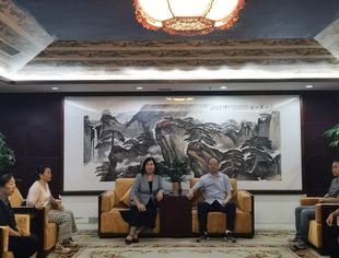 中国商业文化研究会商业品牌工作委员会一行走访北京京师律师事务所