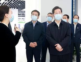 河南省党政代表团考察高德红外