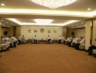 重庆籍在蓉企业代表在成都市公安局参加交流座谈