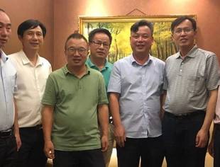 要闻|商会执行会长、汉寿分会会长刘业纯与汉寿县委书记车世忠一行在京晤谈